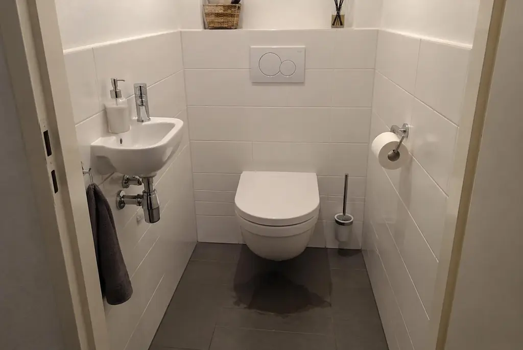 Lekdetectie Soest – natte vloer bij een toilet